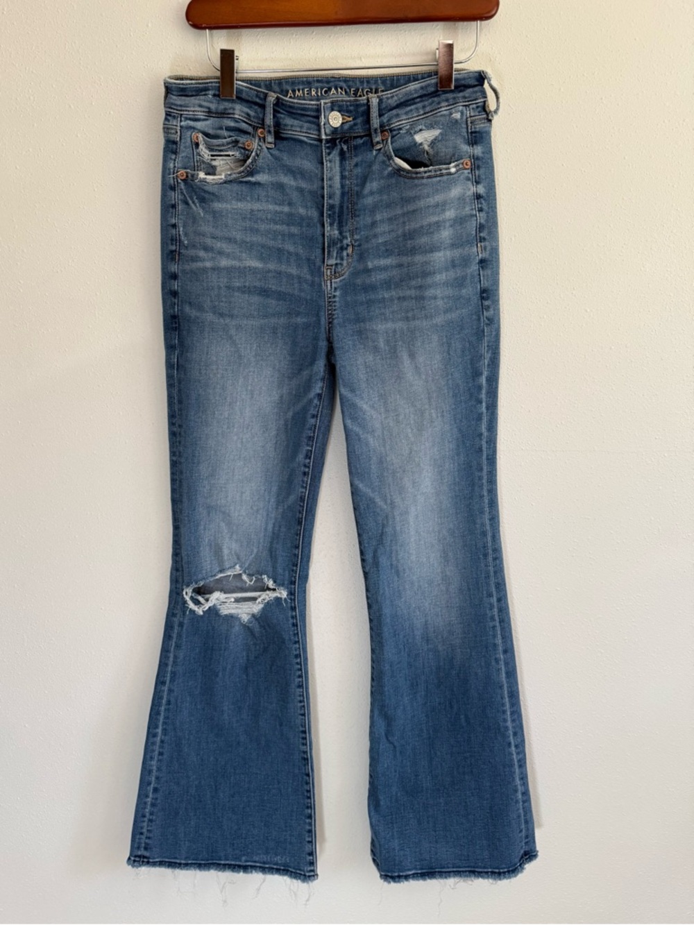 American Eagle Super High Rise Flare Jeans Distressed Light Wash Size 6